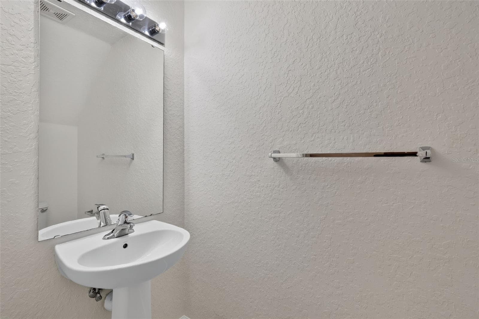 Townhouse at 4116 SW 54TH CIR, OCALA, photo 19 of 32