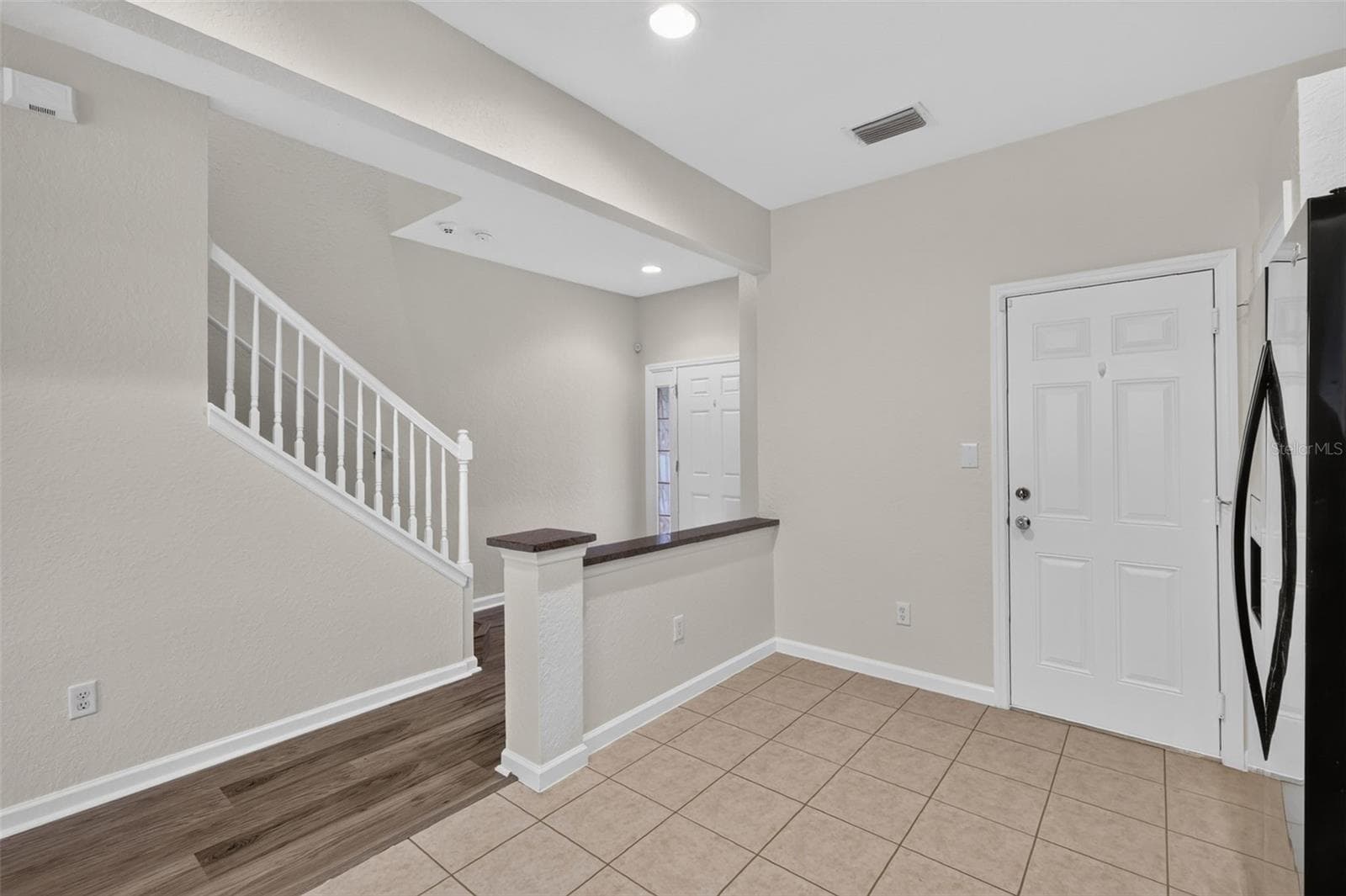 Townhouse at 4116 SW 54TH CIR, OCALA, photo 5 of 32