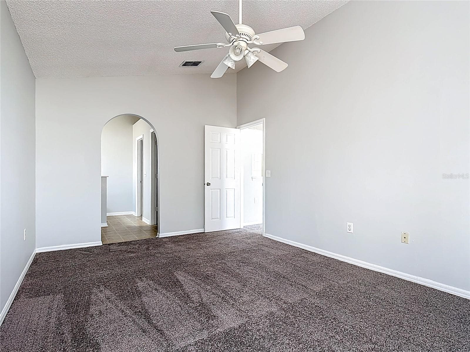 Single Family Residence at 40 COVENTRY CT, KISSIMMEE, photo 19 of 52