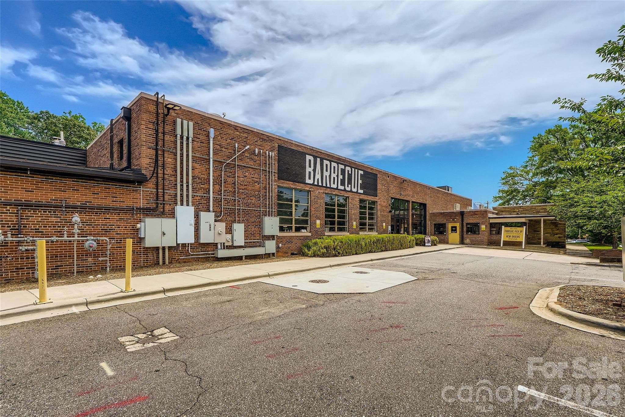 Noble Smoke - 1717 Fleetwood Drive, Charlotte