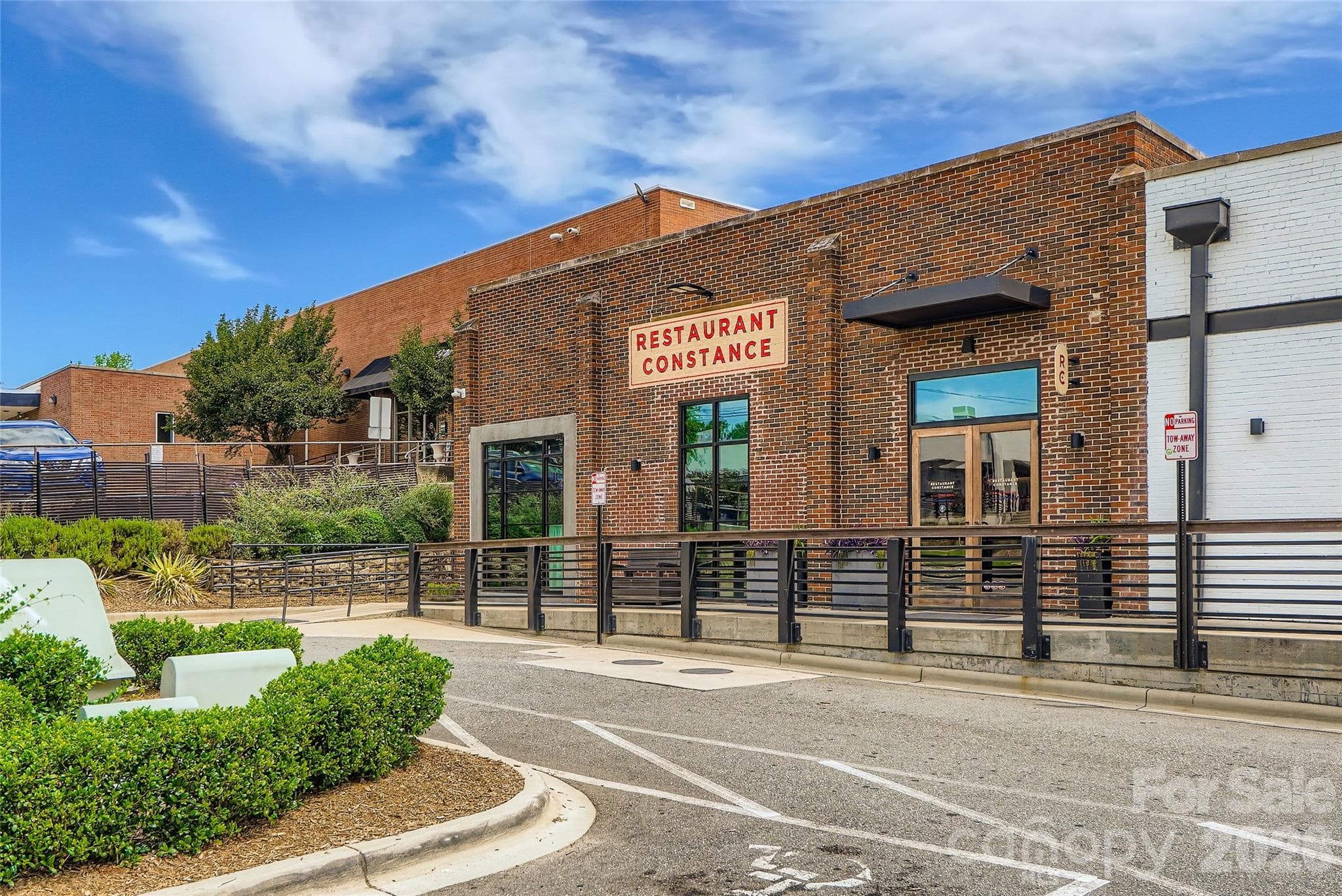 Restaurant Constance - 1717 Fleetwood Drive, Charlotte