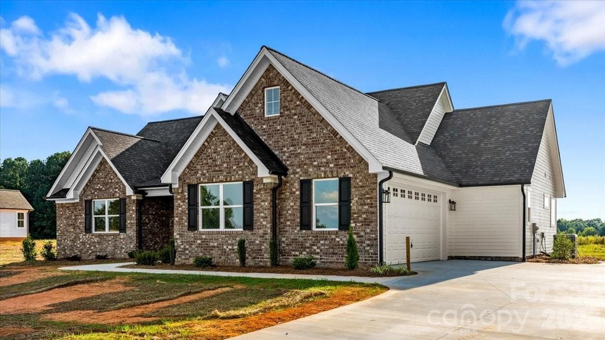 Single Family Residence at 132 Greenhill Road, Mocksville, photo 3 of 48