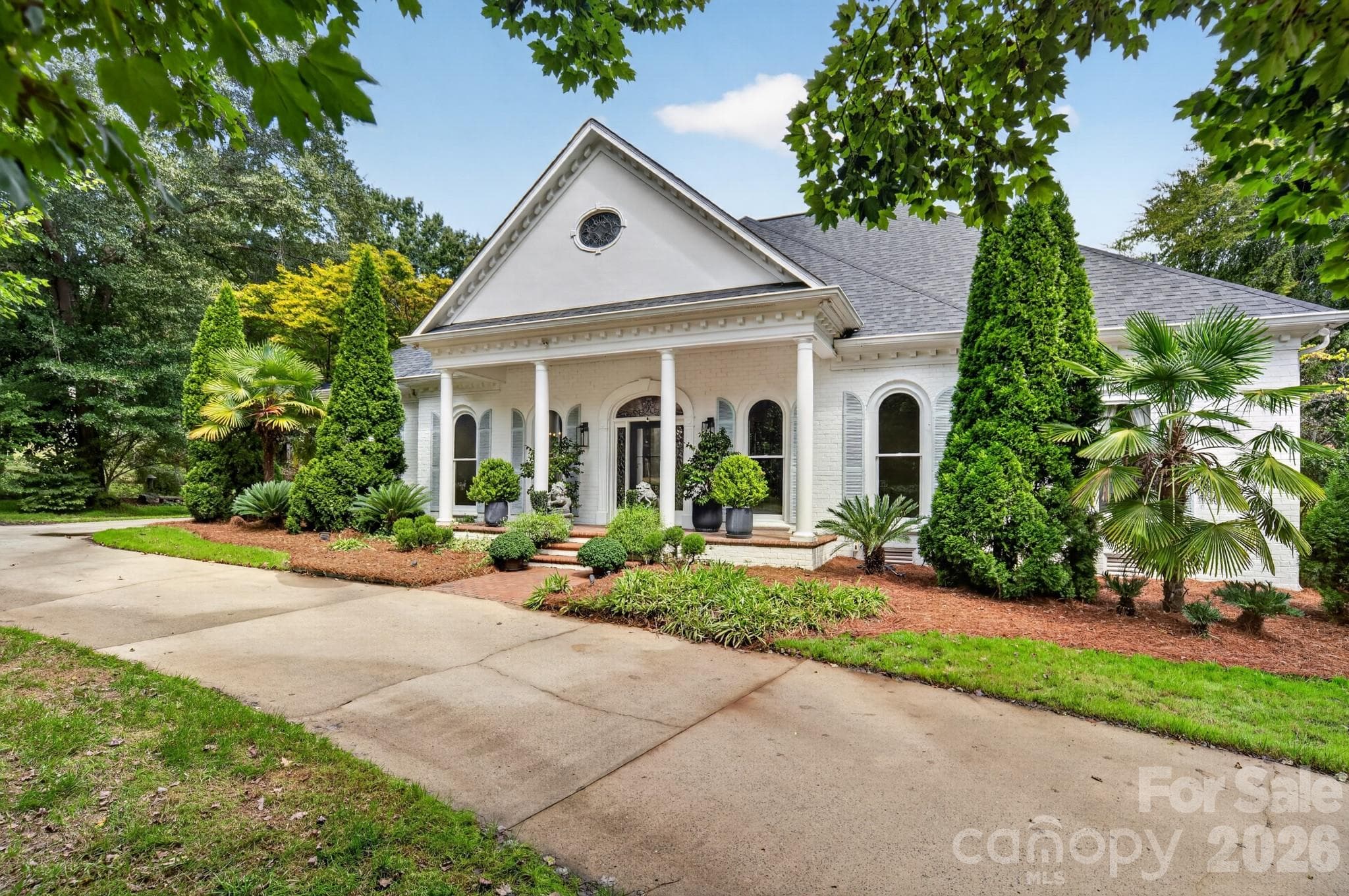 Single Family Residence at 3747 Moorland Drive, Charlotte, photo 2 of 47