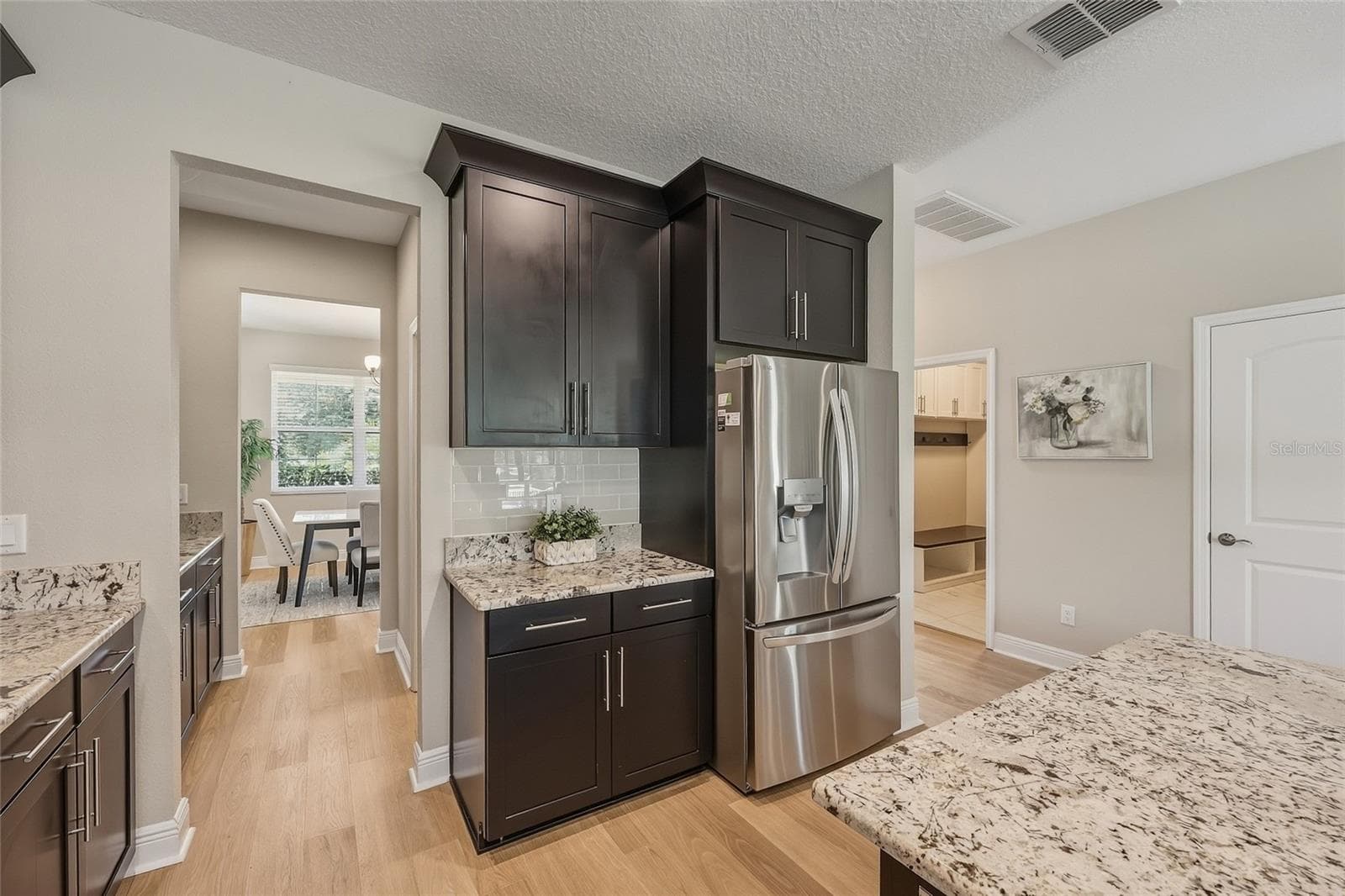 Single Family Residence at 10702 PLEASANT KNOLL DR, TAMPA, photo 13 of 71