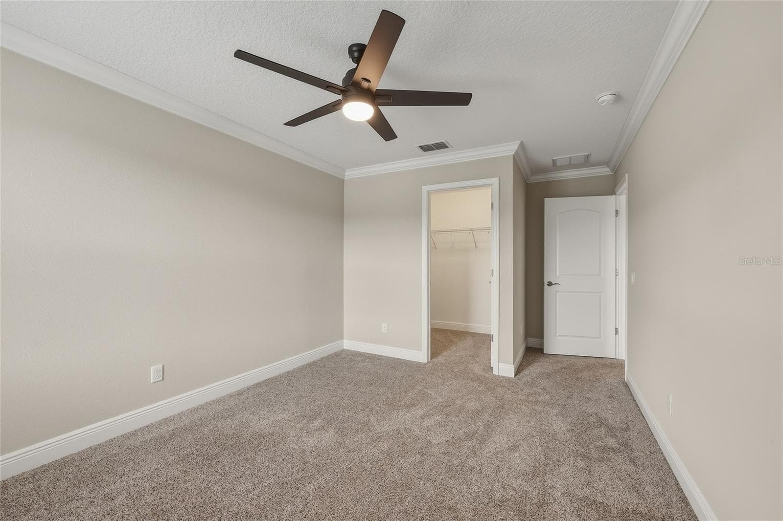 Bedroom 3 with walk-in closet - 10702 PLEASANT KNOLL DR, TAMPA