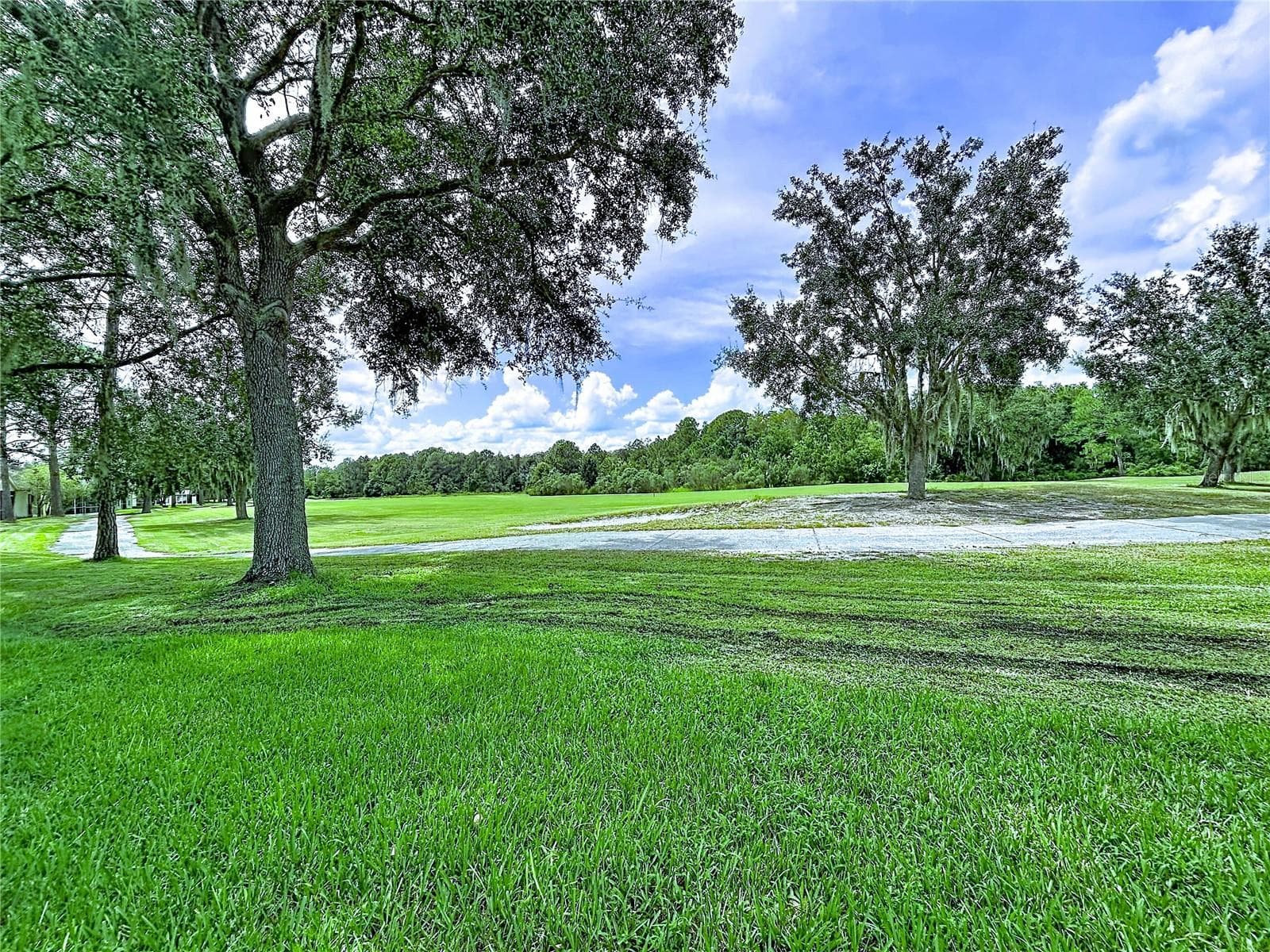Single Family Residence at 5605 CANNONADE DR, WESLEY CHAPEL, photo 14 of 90
