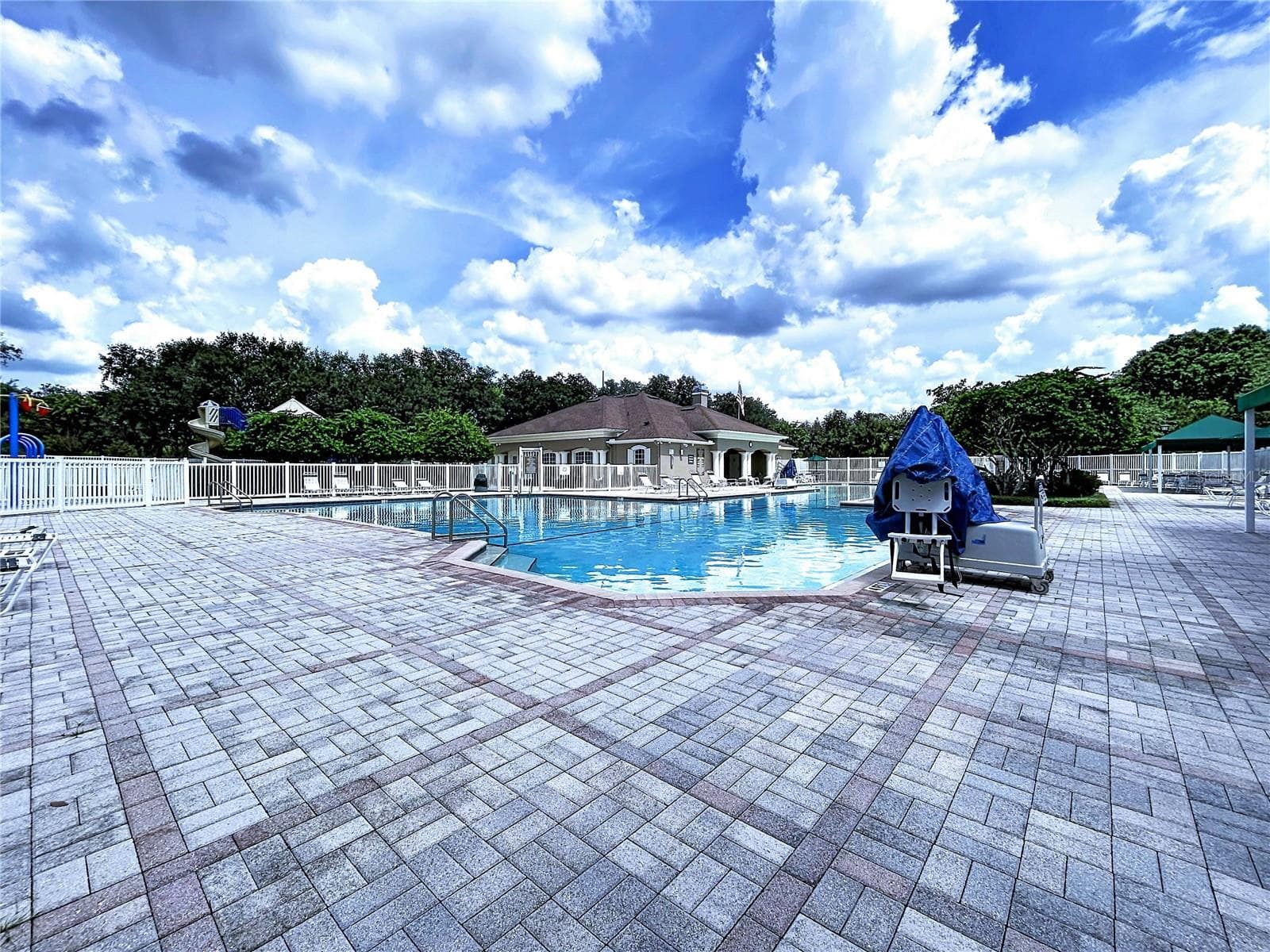 Single Family Residence at 5605 CANNONADE DR, WESLEY CHAPEL, photo 63 of 90