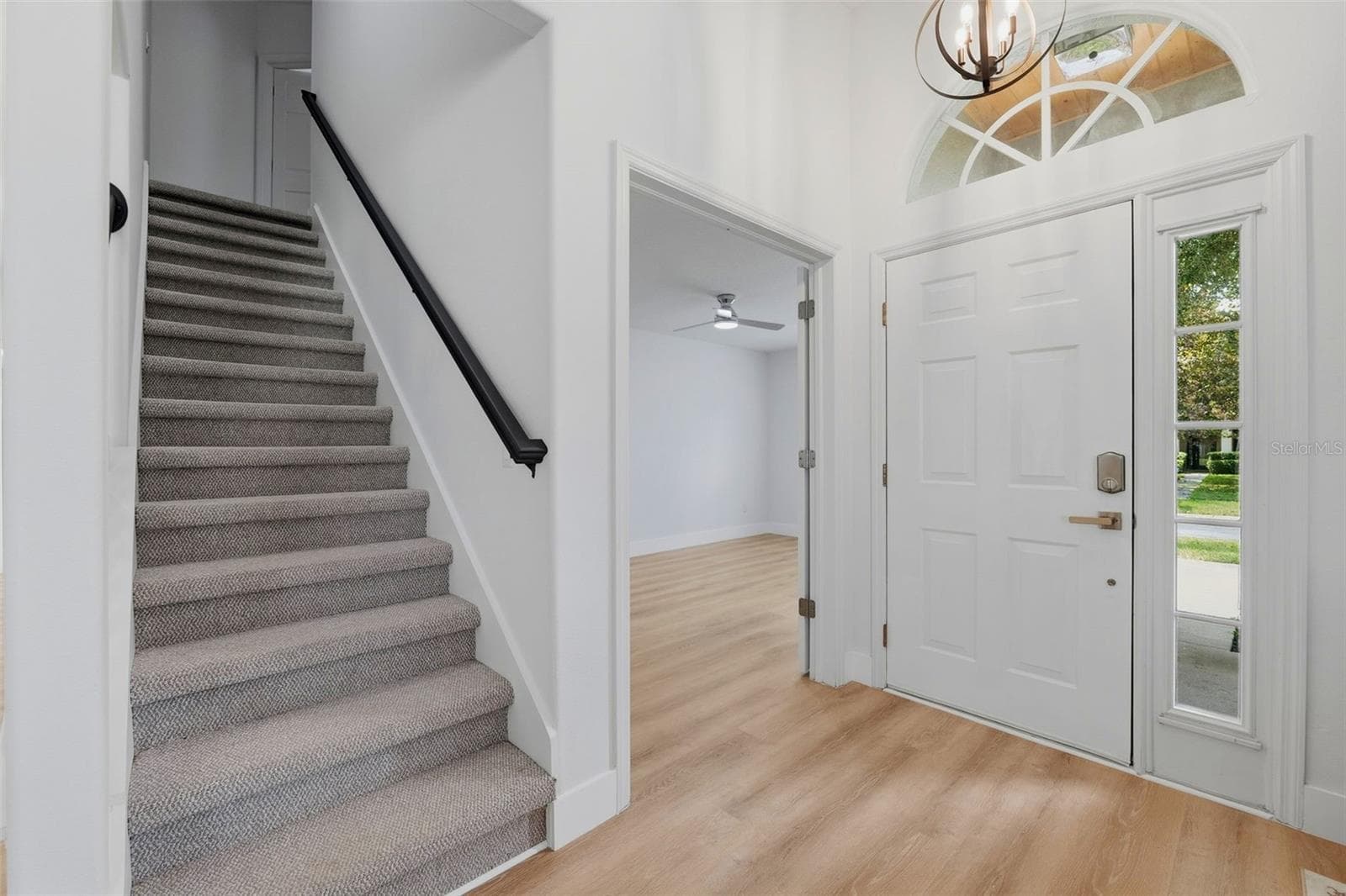 Single Family Residence at 2927 MINUTEMAN LN, BRANDON, photo 10 of 63