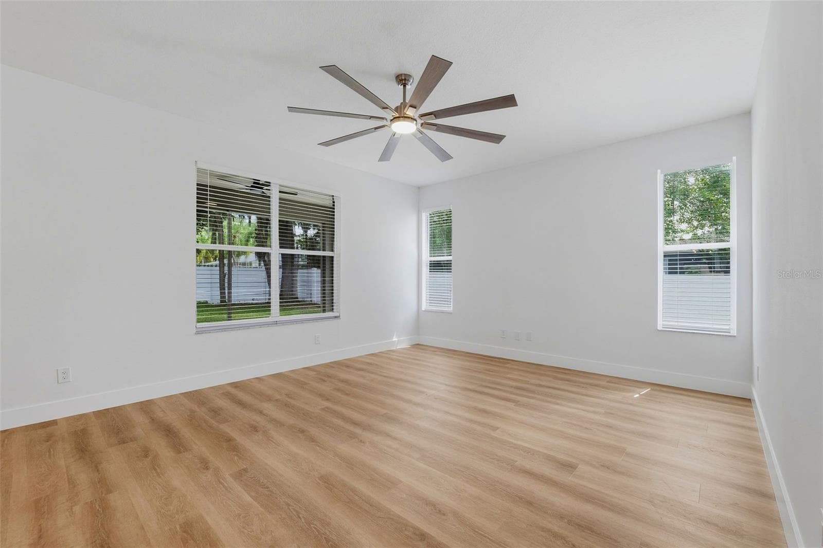 family room - 2927 MINUTEMAN LN, BRANDON