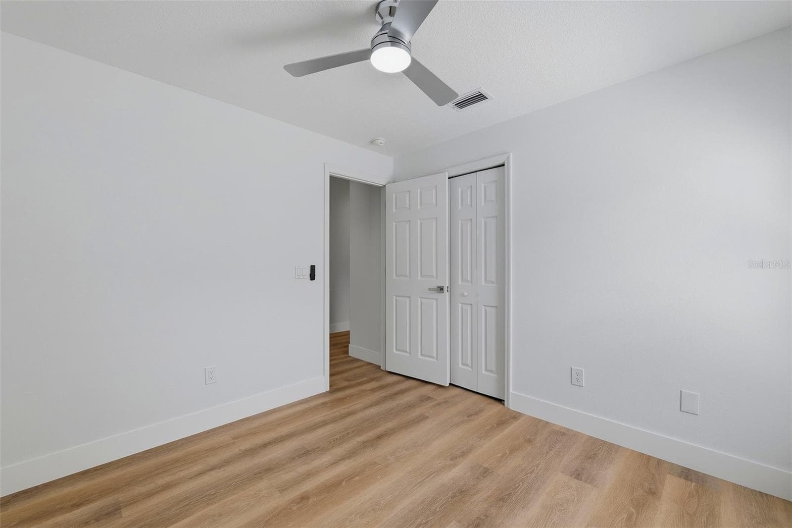 bedroom 3 - 2927 MINUTEMAN LN, BRANDON