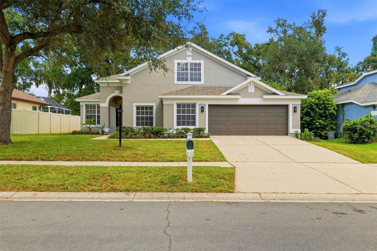 Single Family Residence at 2927 MINUTEMAN LN, BRANDON, photo 51 of 63