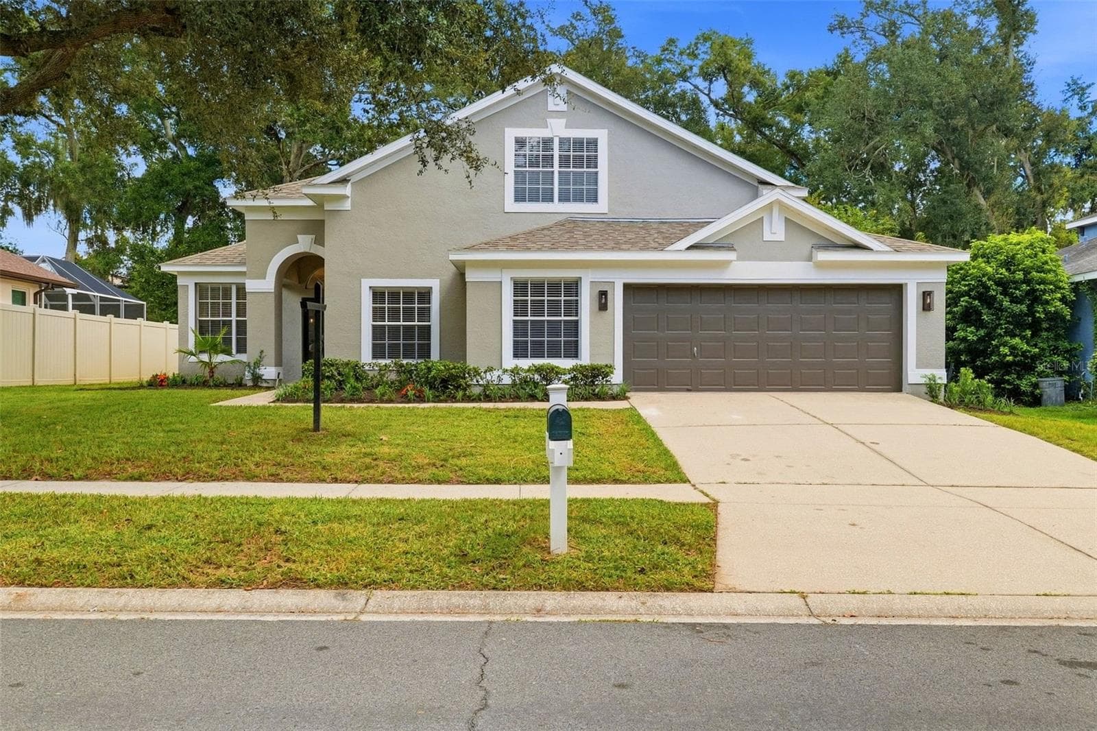 Single Family Residence at 2927 MINUTEMAN LN, BRANDON, photo 52 of 63