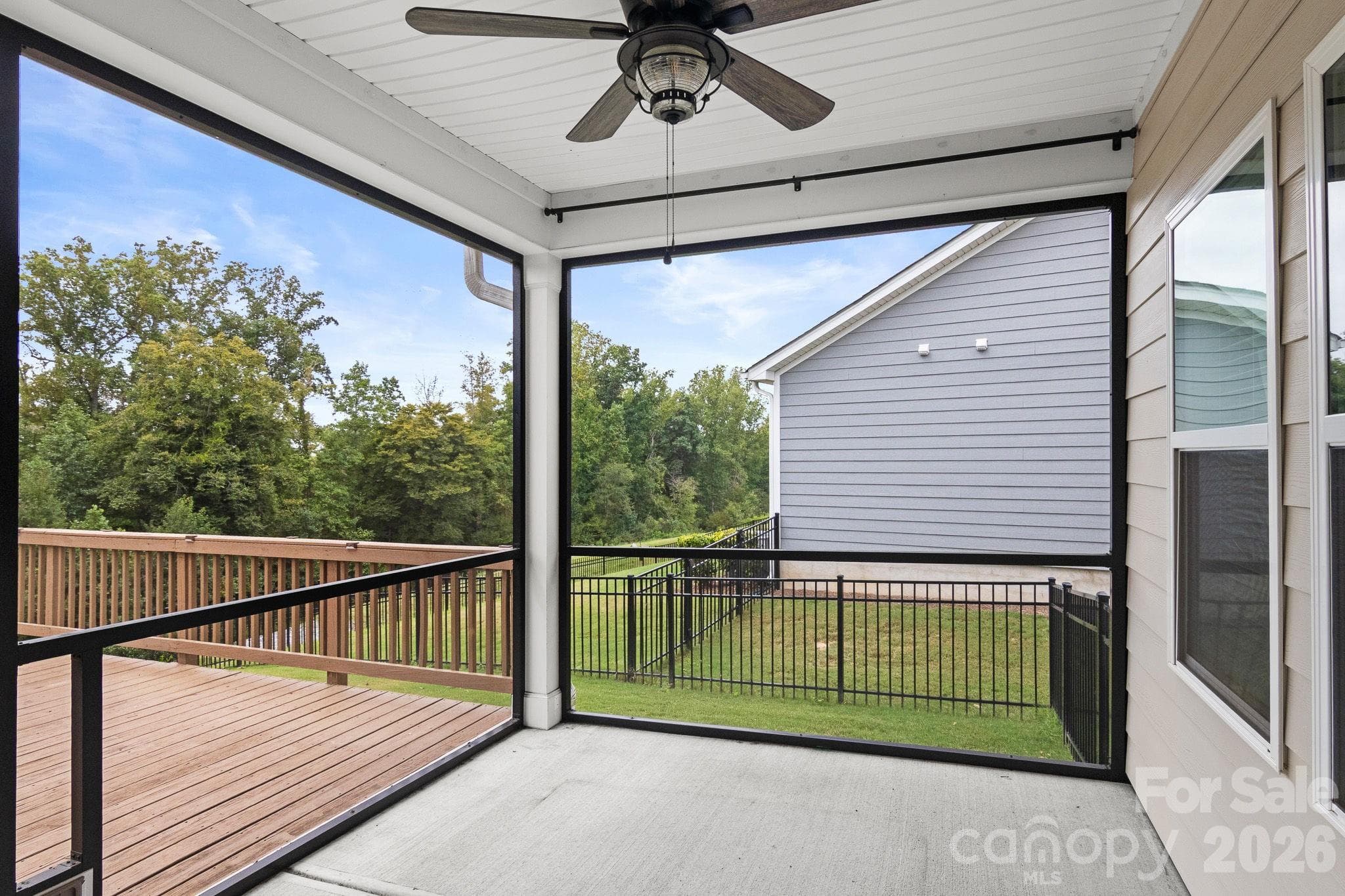 Single Family Residence at 2161 Cherrybark Court, Denver, photo 10 of 43