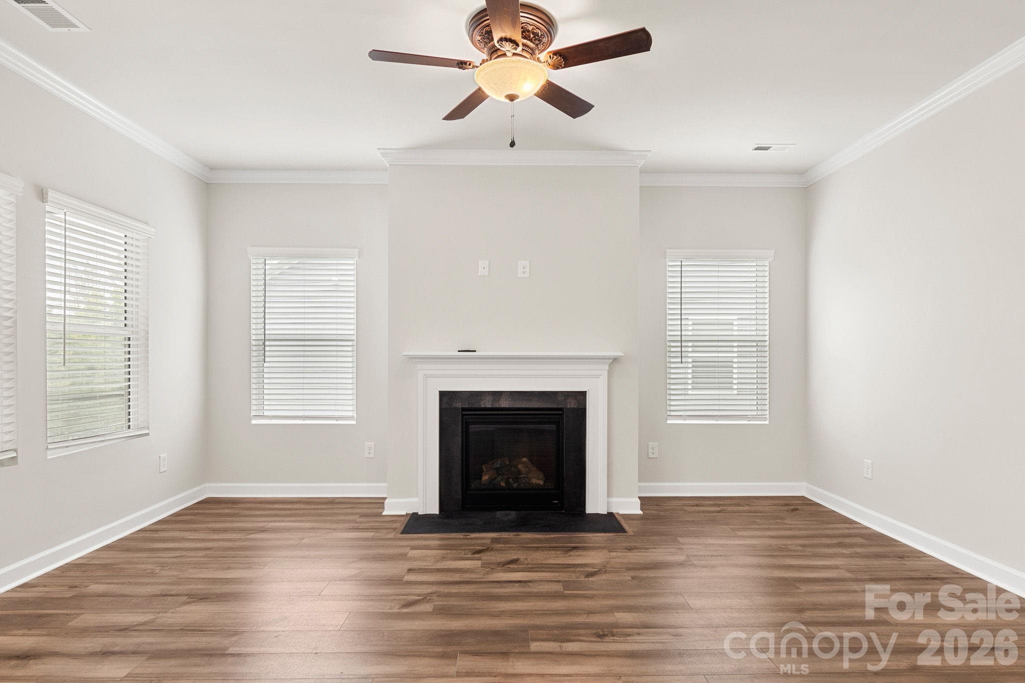 Single Family Residence at 2161 Cherrybark Court, Denver, photo 11 of 43
