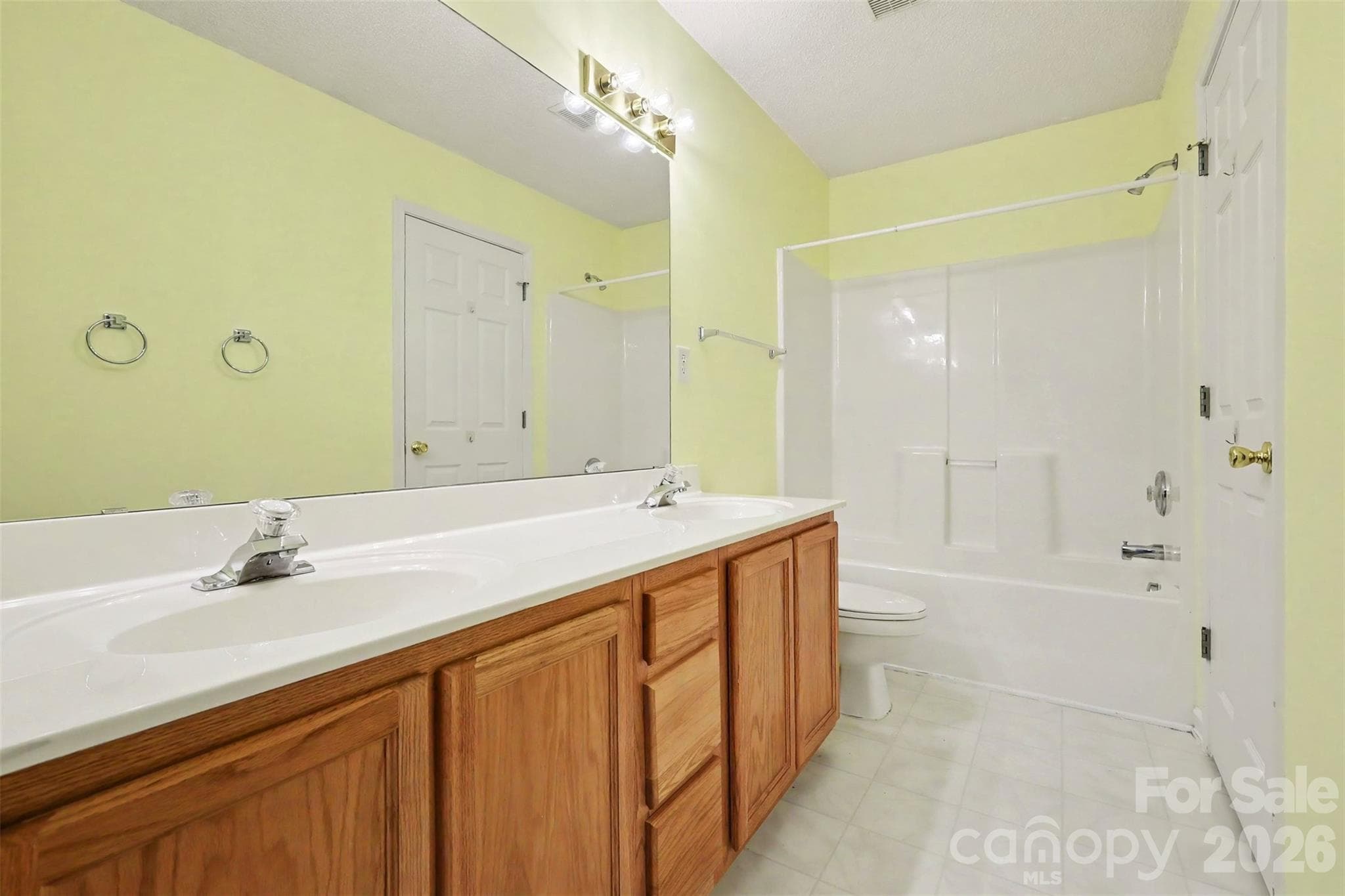Townhouse at 10134 Frosty Lane, Charlotte, photo 15 of 26