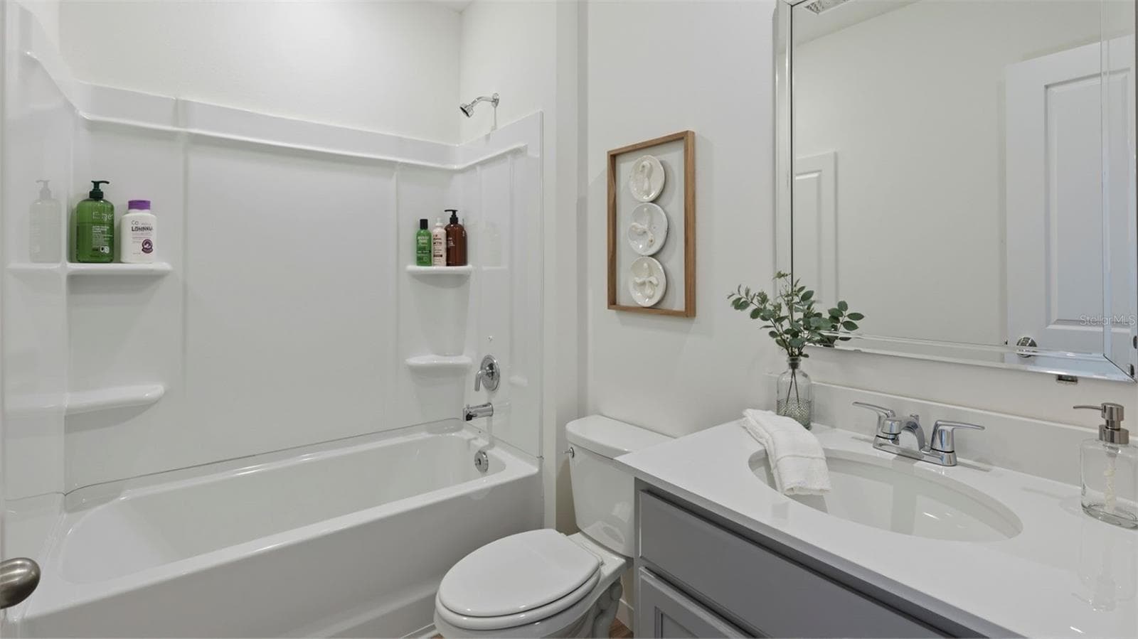 Single Family Residence at 956 CHAMPION RIDGE DR, DAYTONA BEACH, photo 9 of 33