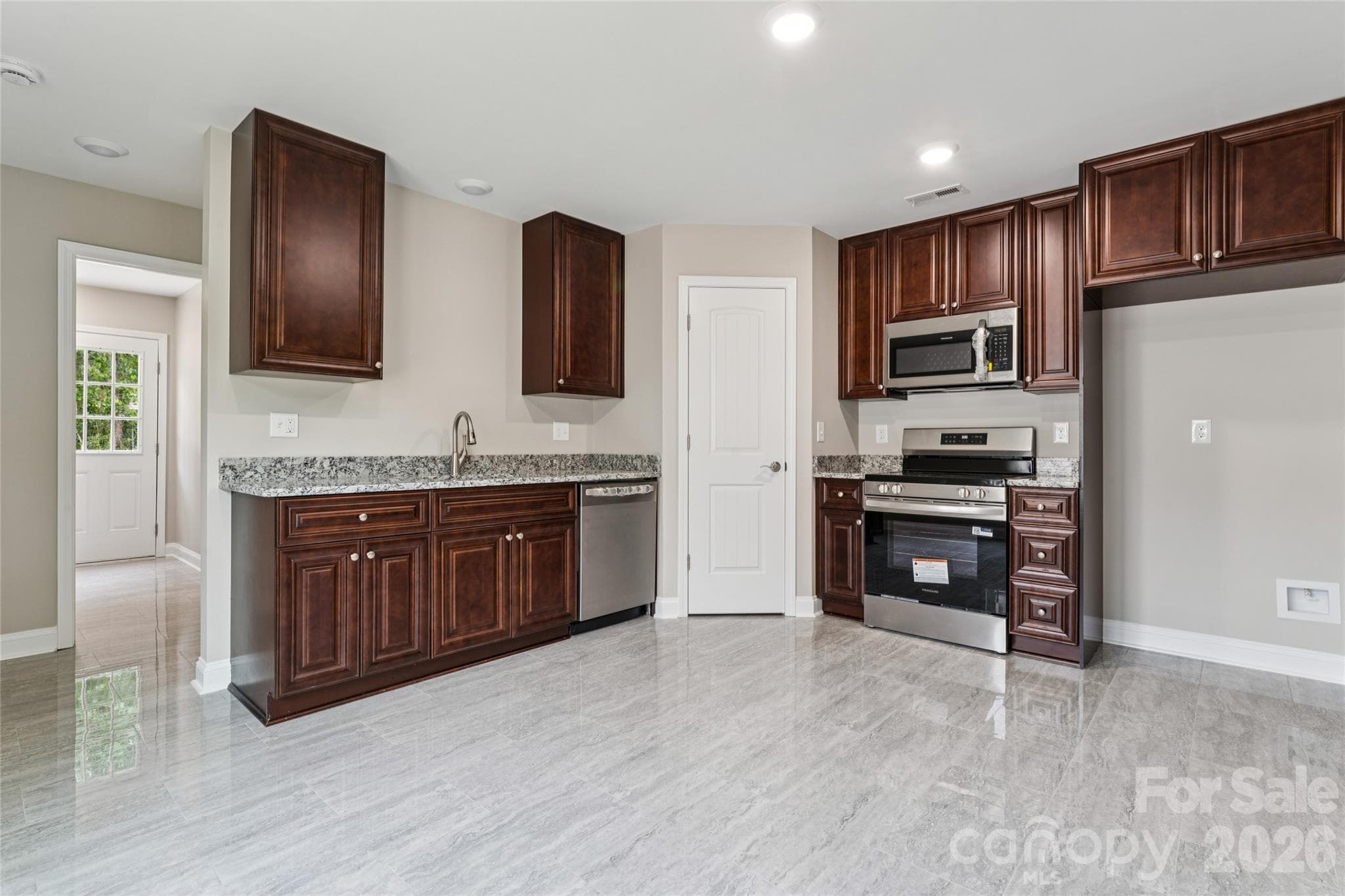 Single Family Residence at 209 W 17th Street, Kannapolis, photo 10 of 29
