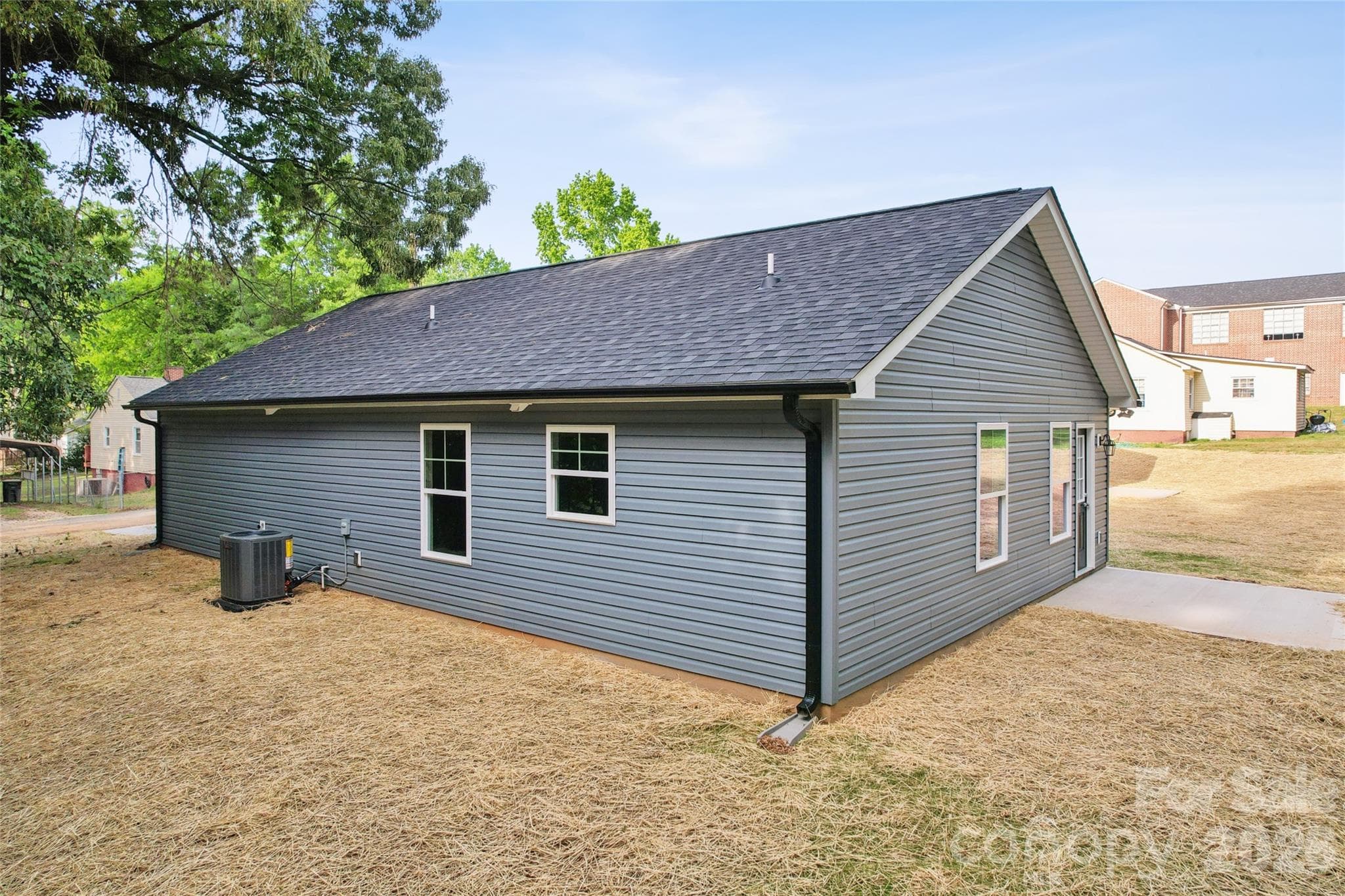 Single Family Residence at 209 W 17th Street, Kannapolis, photo 25 of 29