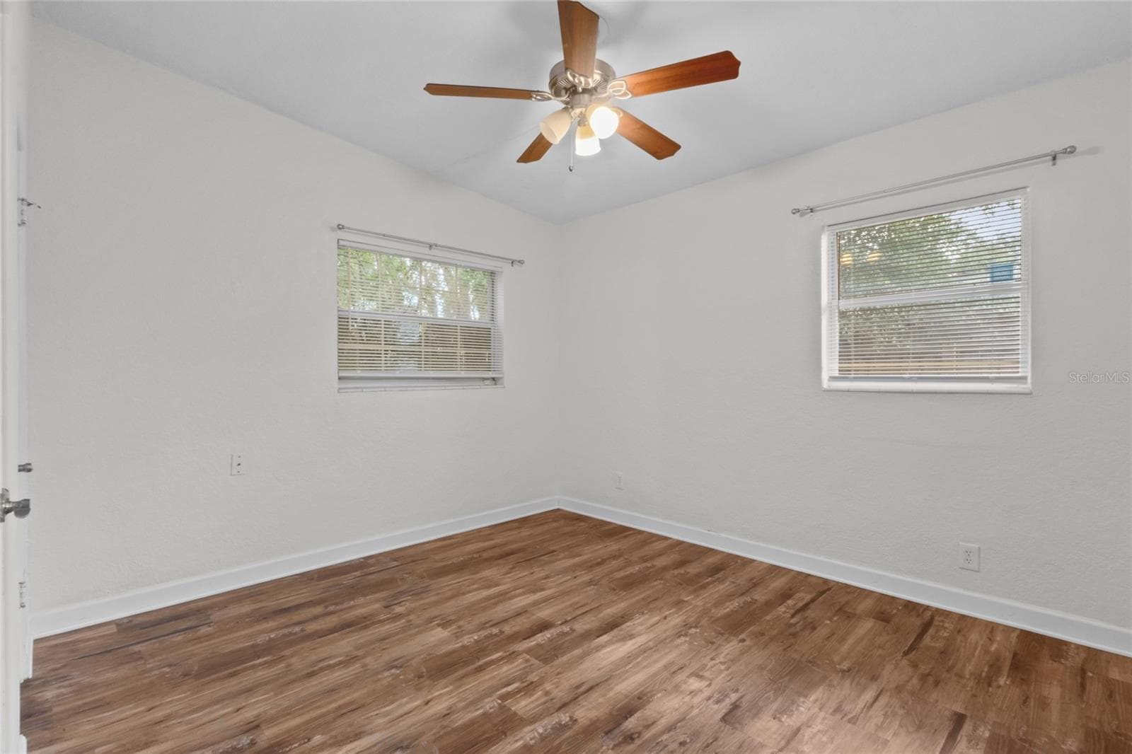 Single Family Residence at 6711 DARTMOUTH AVE N, ST PETERSBURG, photo 26 of 44
