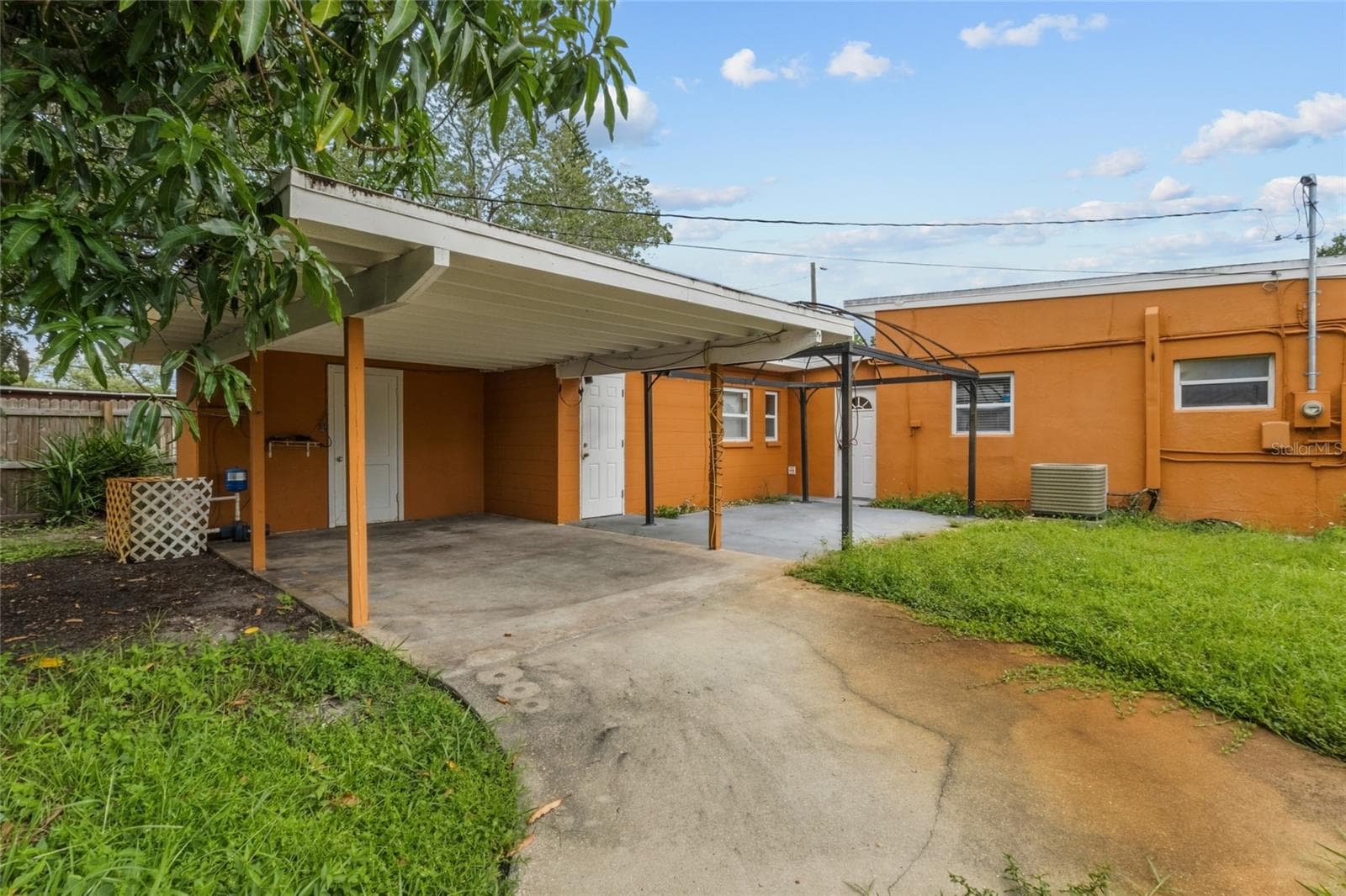 Single Family Residence at 6711 DARTMOUTH AVE N, ST PETERSBURG, photo 34 of 44