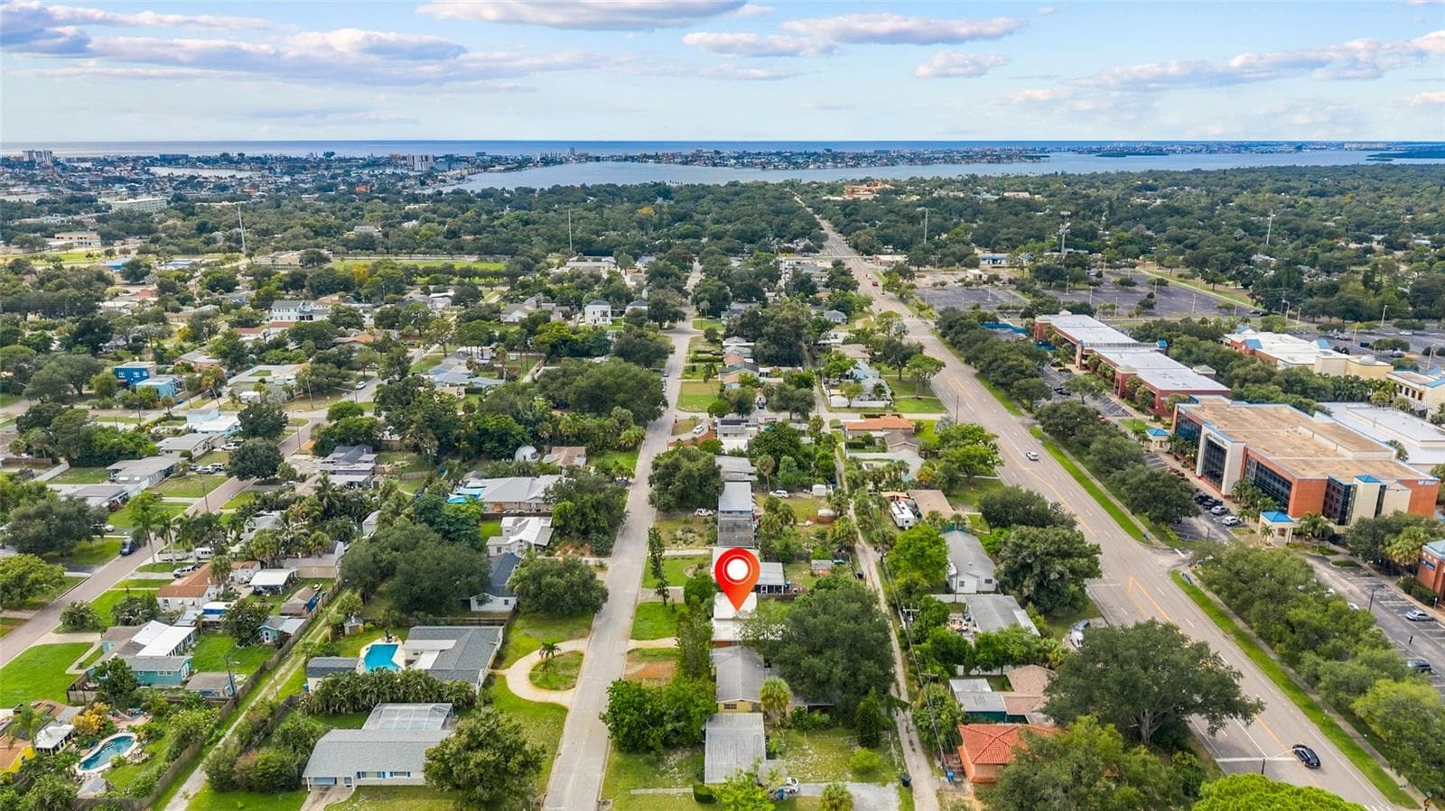 Single Family Residence at 6711 DARTMOUTH AVE N, ST PETERSBURG, photo 41 of 44