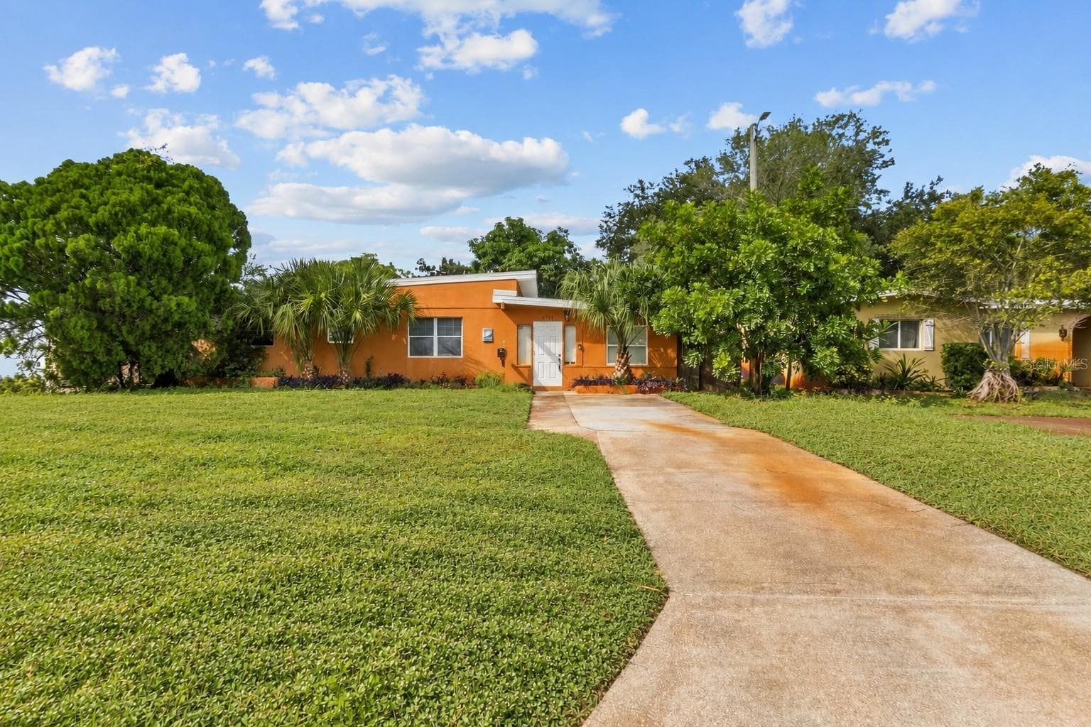 Single Family Residence at 6711 DARTMOUTH AVE N, ST PETERSBURG, photo 43 of 44