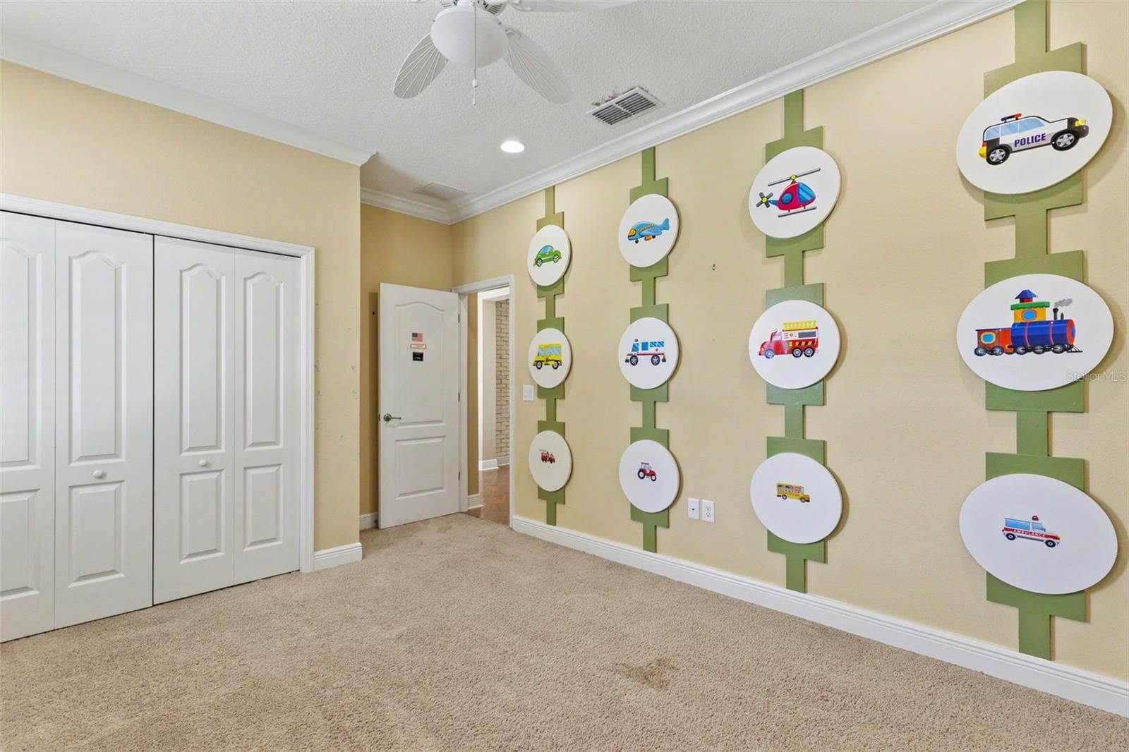 Single Family Residence at 31921 REDTAIL RESERVE BLVD, SORRENTO, photo 16 of 40