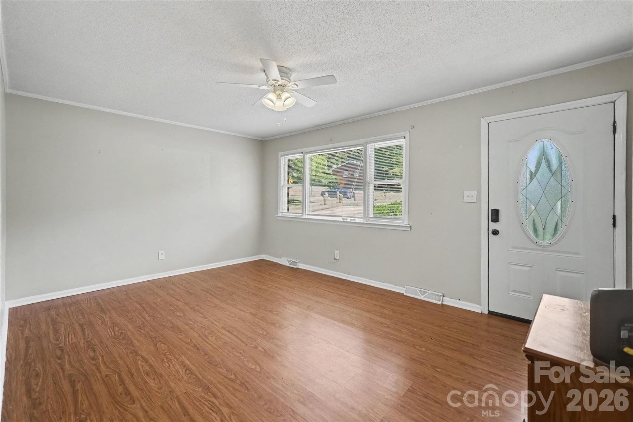 Single Family Residence at 829 Vancouver Lane, Gastonia, photo 4 of 40