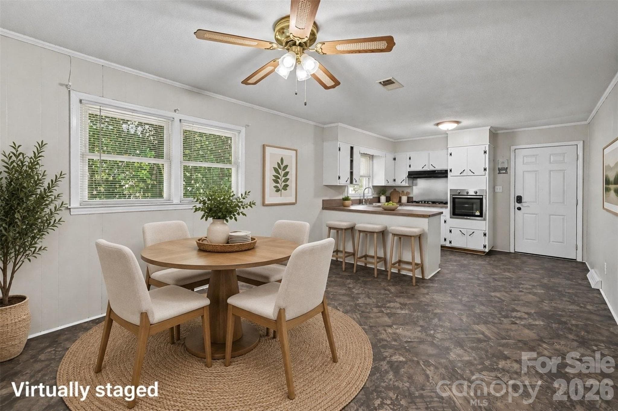 Single Family Residence at 829 Vancouver Lane, Gastonia, photo 11 of 40