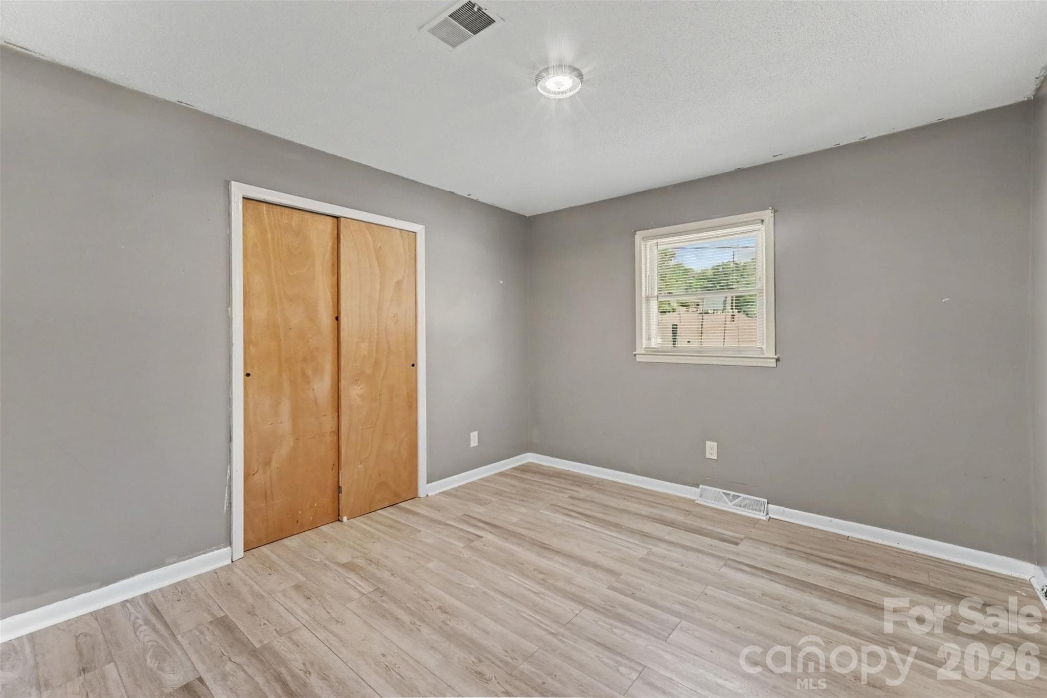 Single Family Residence at 829 Vancouver Lane, Gastonia, photo 24 of 40