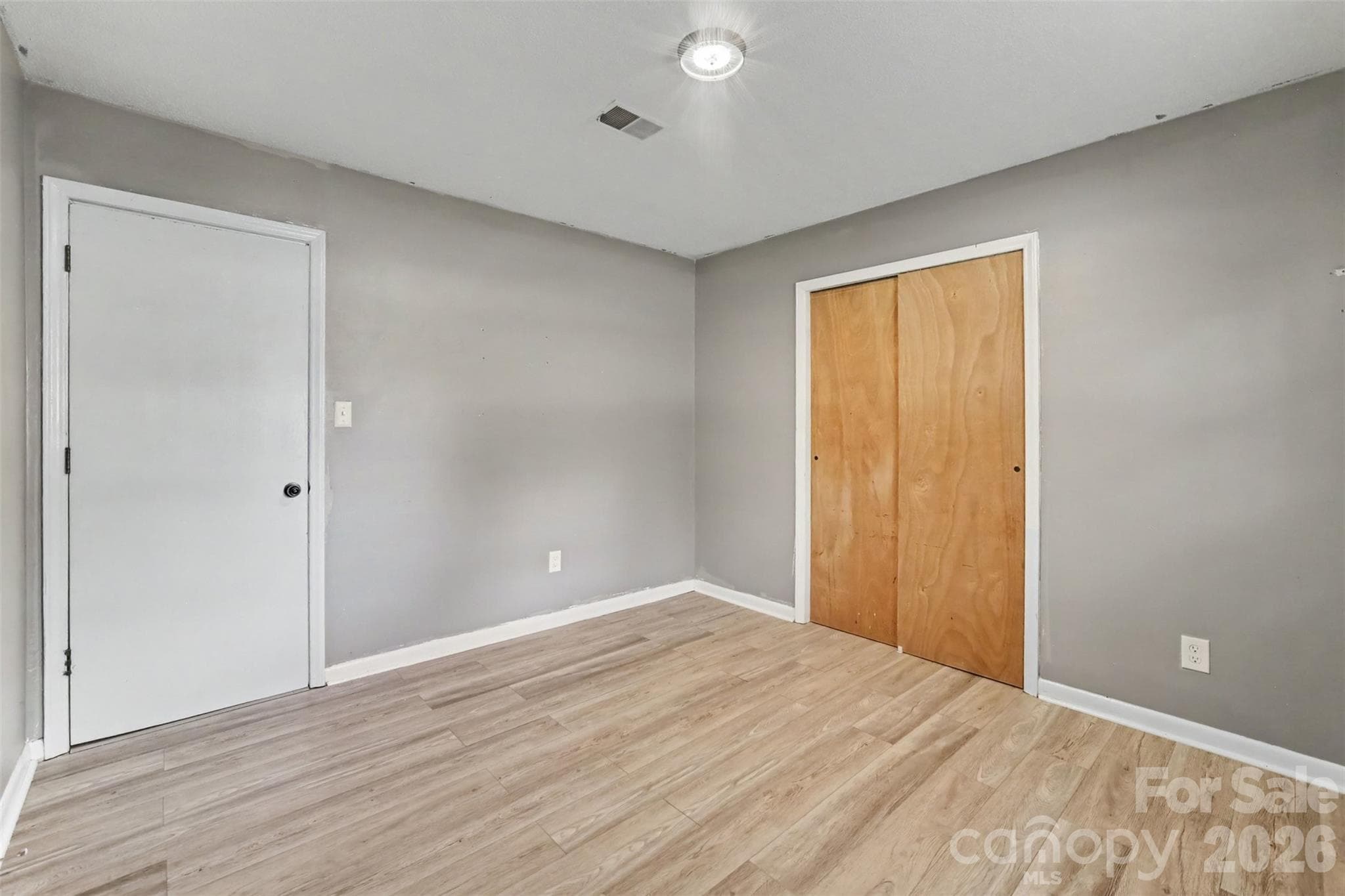 Single Family Residence at 829 Vancouver Lane, Gastonia, photo 25 of 40