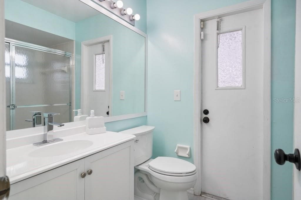 Single Family Residence at 1012 KAREN RIDGE CT, KISSIMMEE, photo 6 of 29