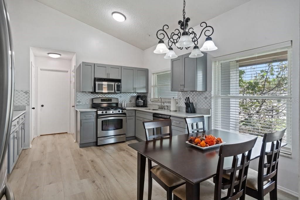 Single Family Residence at 1012 KAREN RIDGE CT, KISSIMMEE, photo 10 of 29