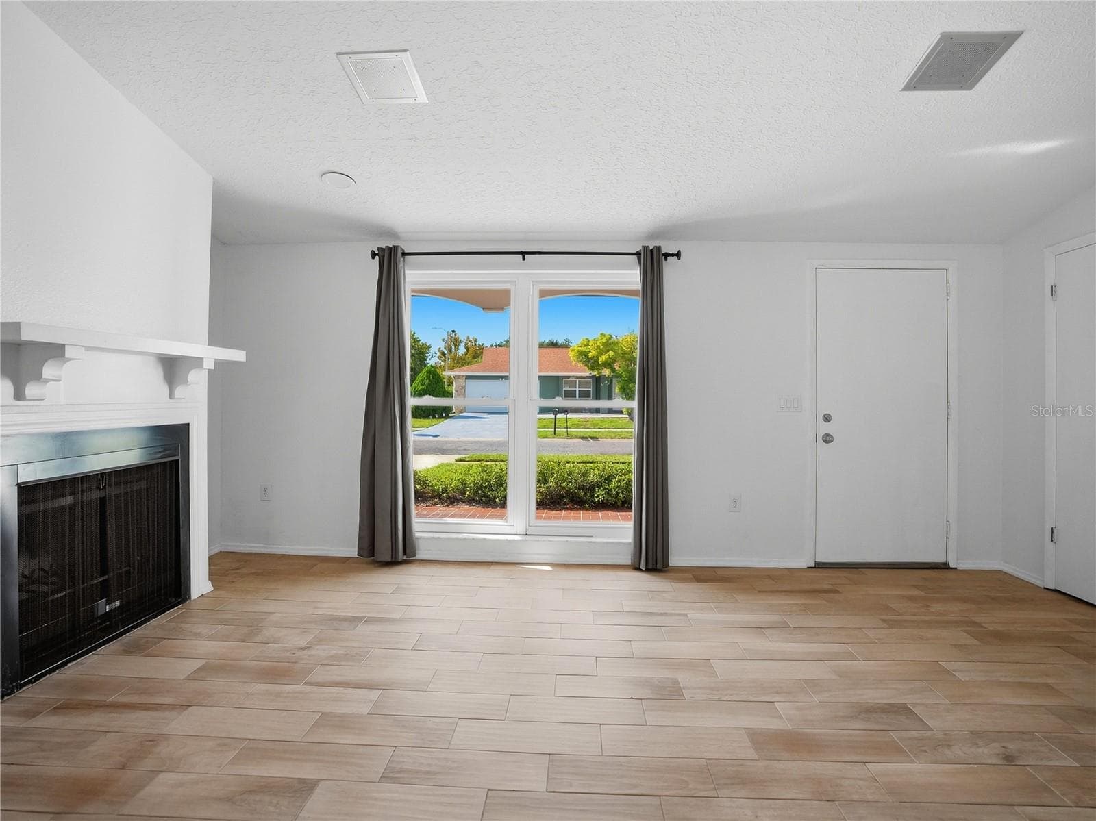 Living Room - 6743 LARCHMONT AVE, NEW PORT RICHEY