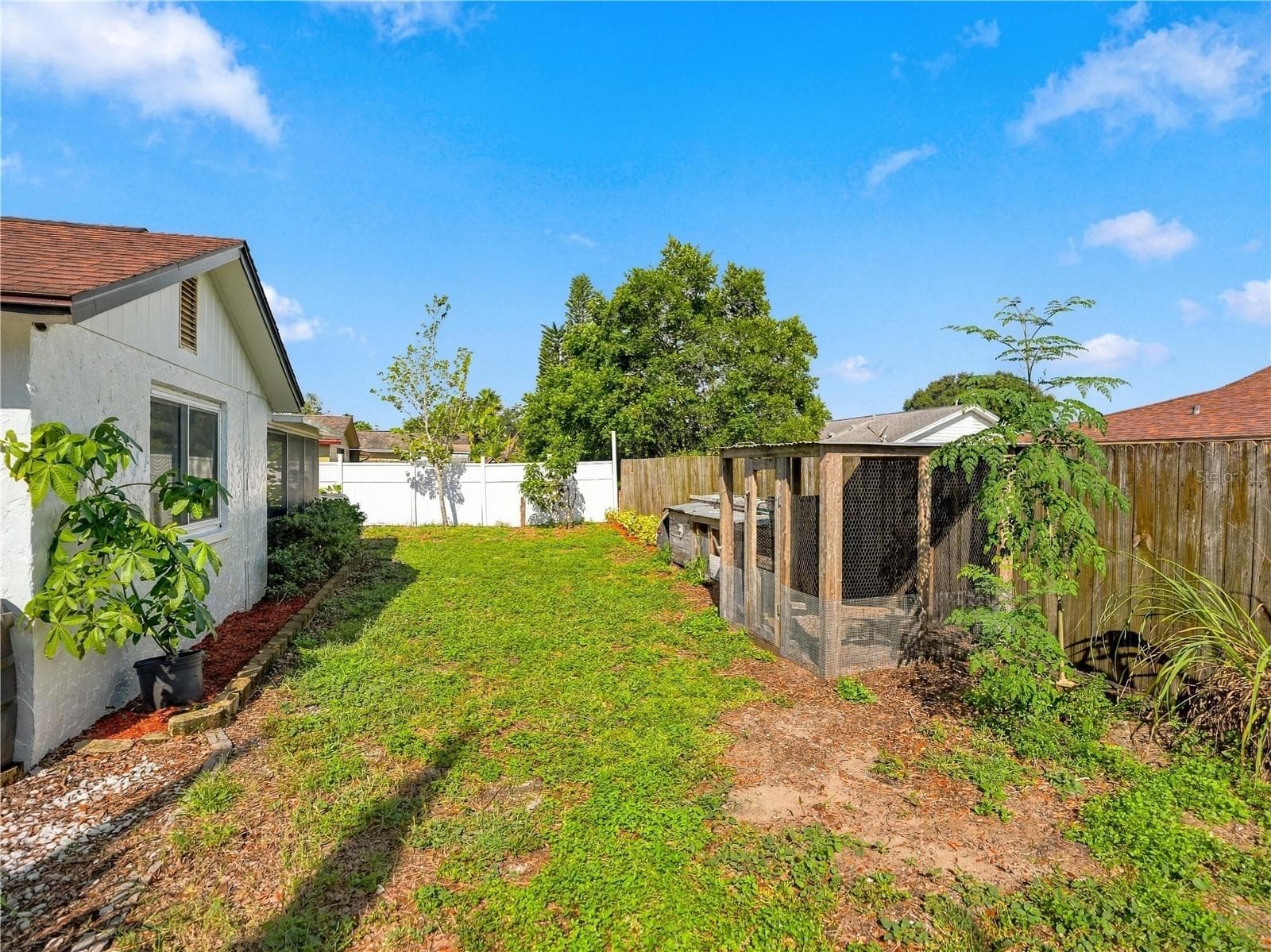 Your own oasis. - 6743 LARCHMONT AVE, NEW PORT RICHEY