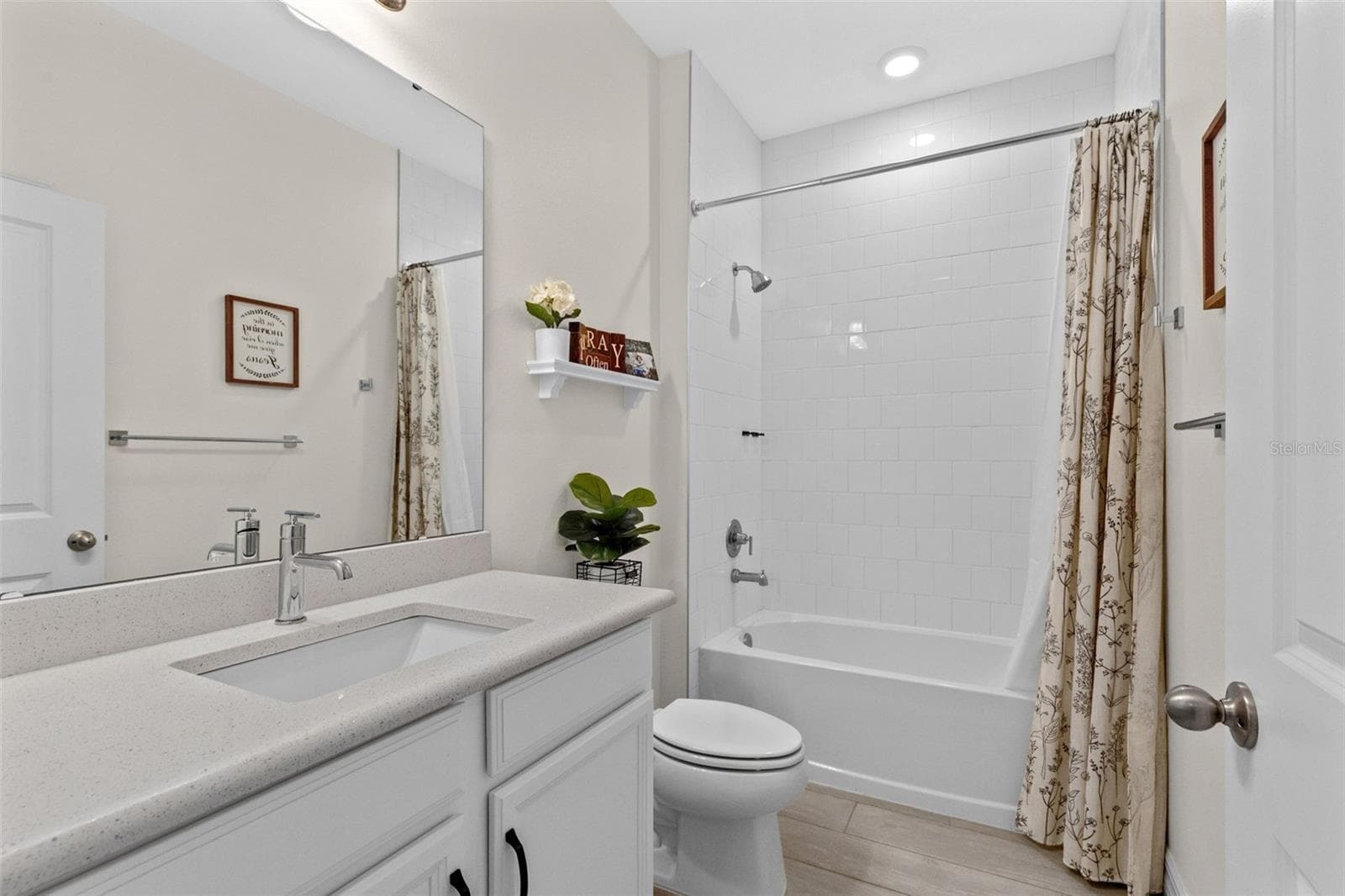 Bathroom 2- located on 1st floor - 1274 SILO DR, ST CLOUD