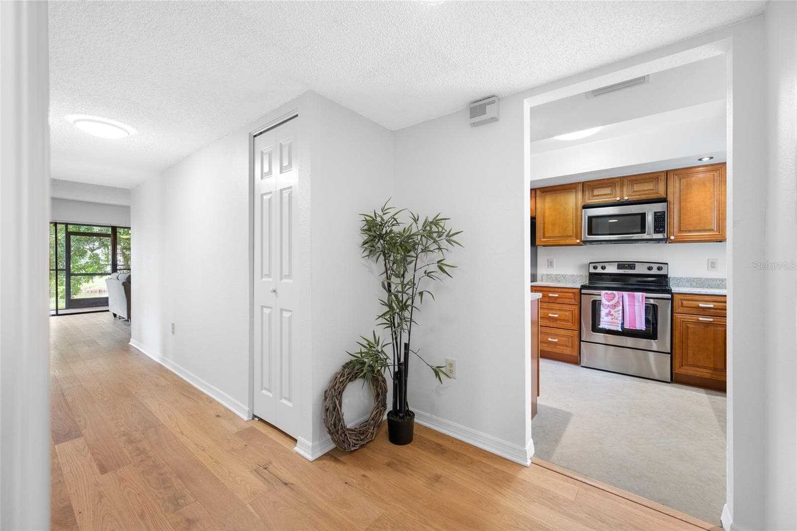 Condominium at 2467 KINGFISHER LN #101H, CLEARWATER, photo 5 of 52