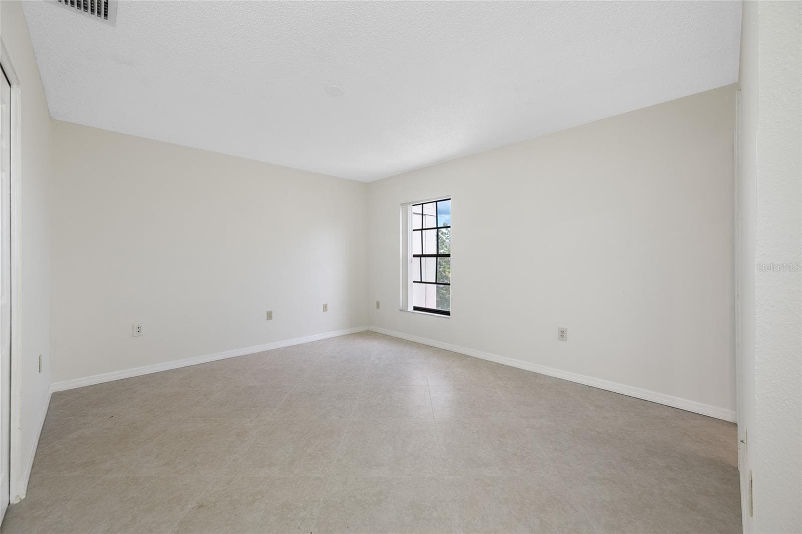 Bedroom 3 upstairs - 2467 KINGFISHER LN #101H, CLEARWATER