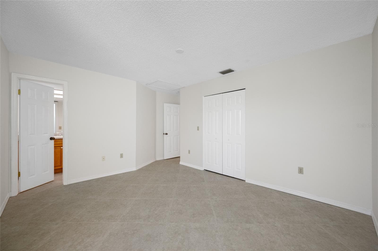 Condominium at 2467 KINGFISHER LN #101H, CLEARWATER, photo 33 of 52