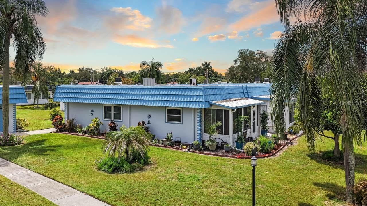 Side of Villa - 302 S ANDOVER PL S #158, SUN CITY CENTER