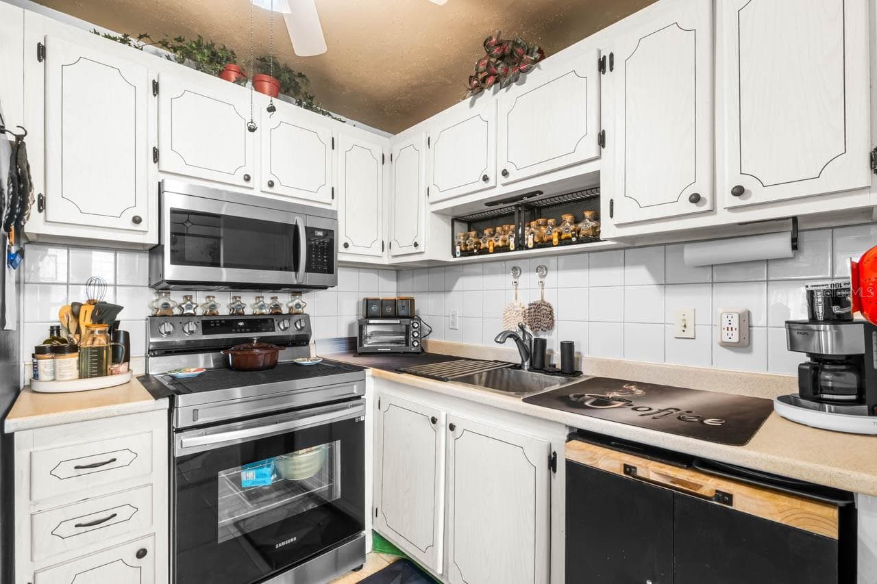 Kitchen - 302 S ANDOVER PL S #158, SUN CITY CENTER