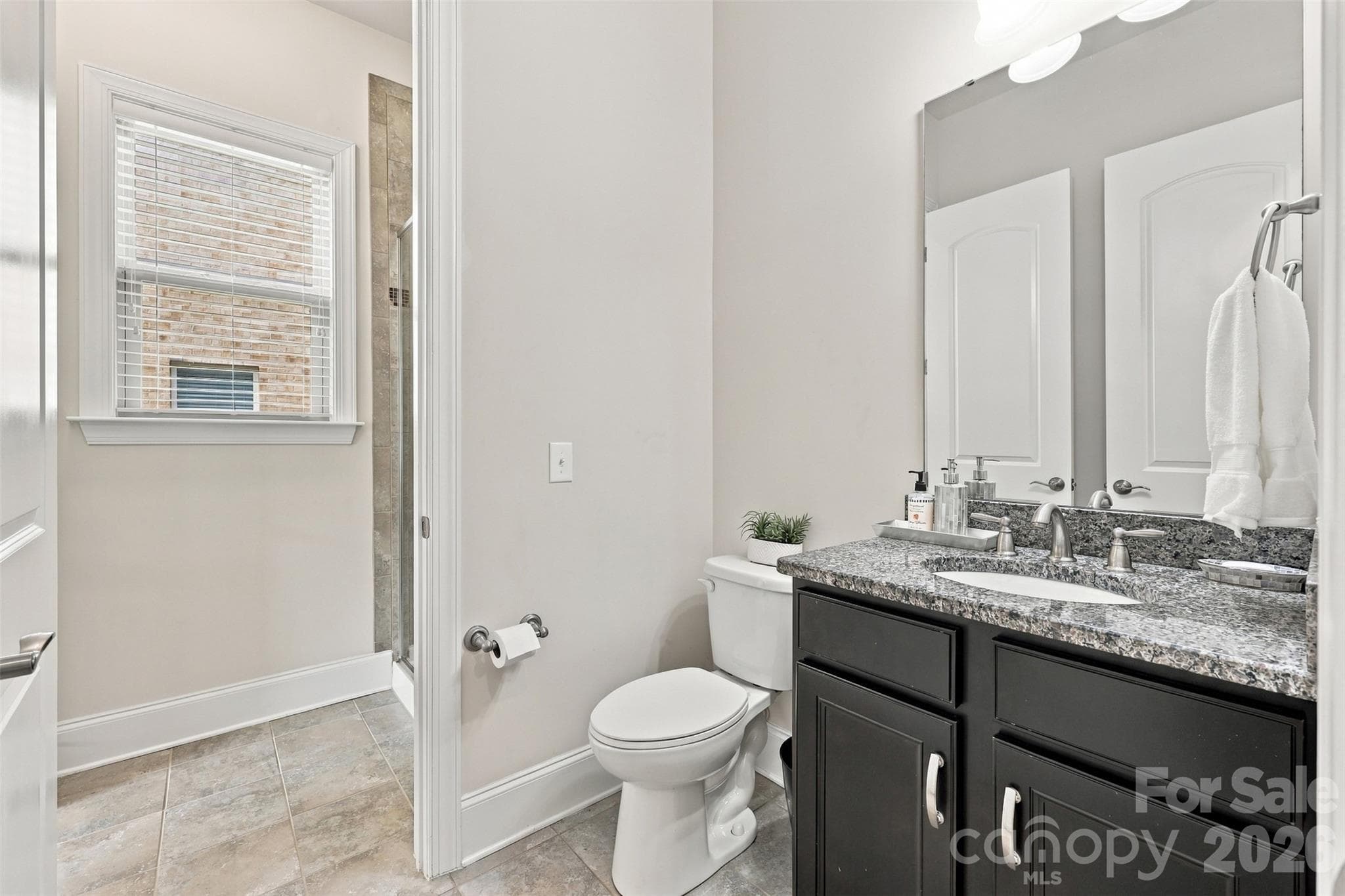 downstair full bath off bedroom - 131 Reserve Lane, Indian Land