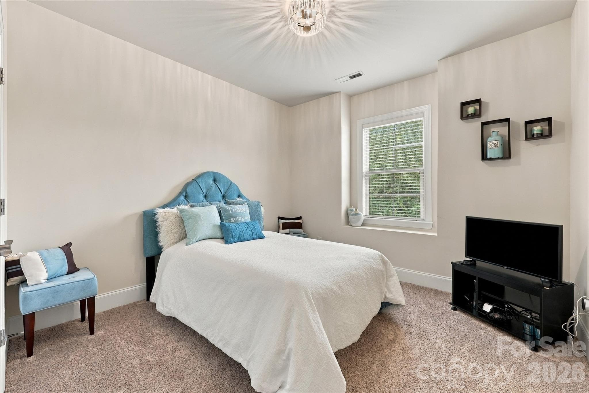 upstairs bedroom with ensuite bath - 131 Reserve Lane, Indian Land