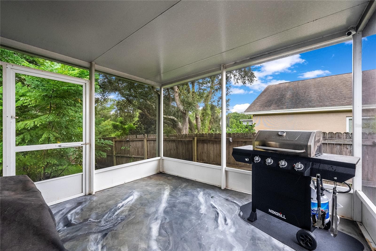 Single Family Residence at 10511 DEEPBROOK DR, RIVERVIEW, photo 9 of 40