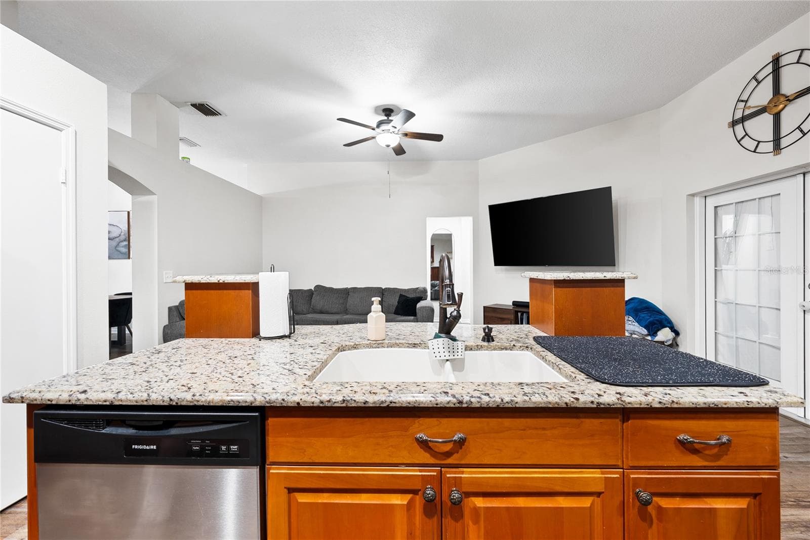 Single Family Residence at 10511 DEEPBROOK DR, RIVERVIEW, photo 24 of 40