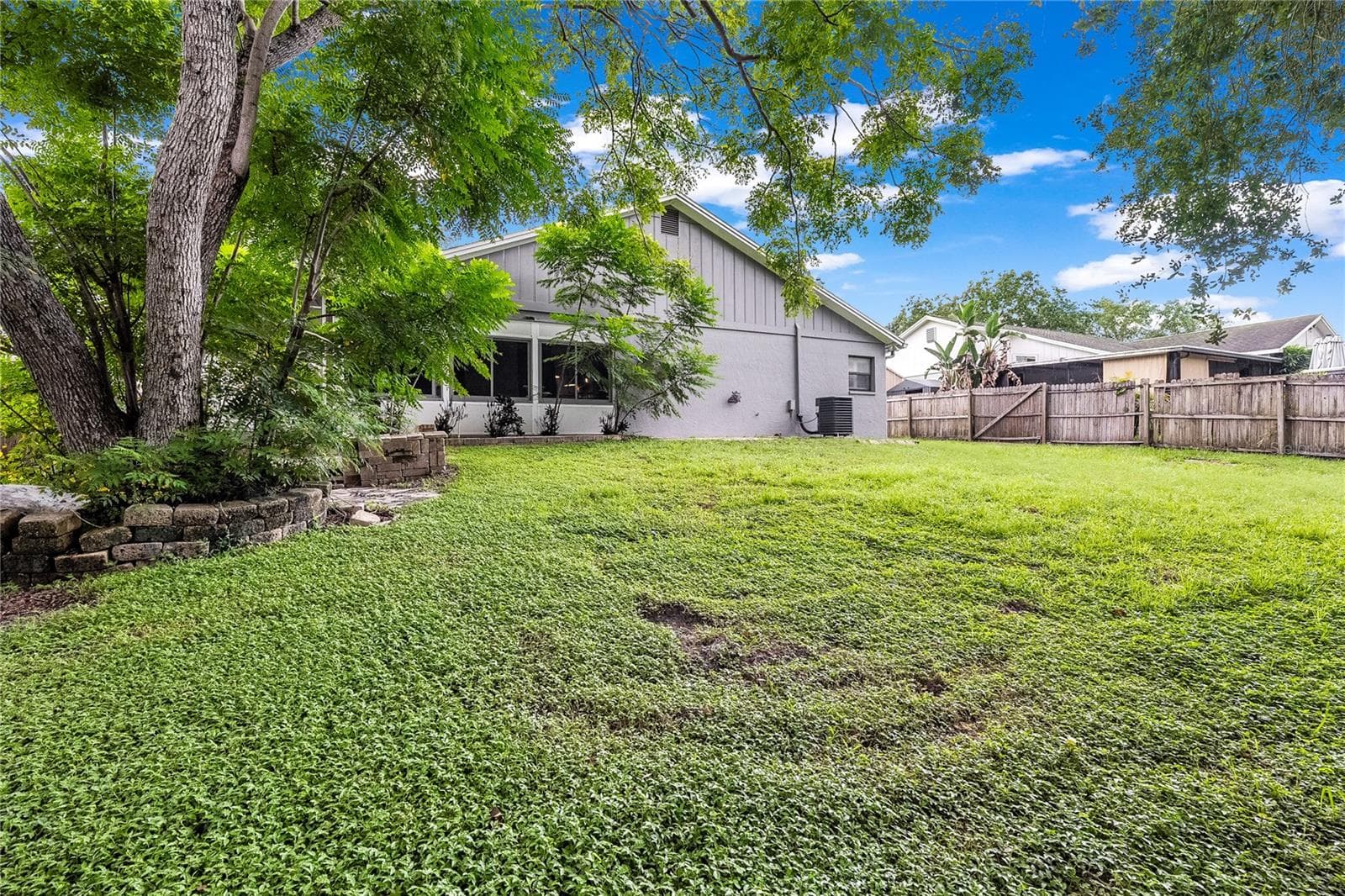 Single Family Residence at 10511 DEEPBROOK DR, RIVERVIEW, photo 38 of 40