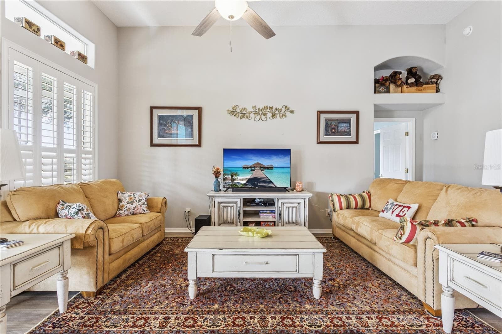 Single Family Residence at 24215 BELLE MEDE DR, LEESBURG, photo 12 of 41