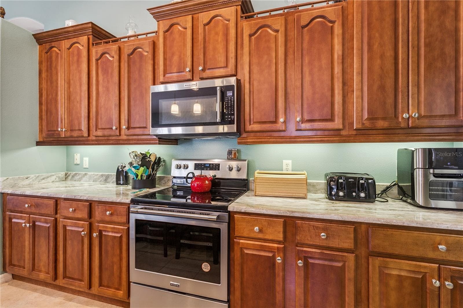 Single Family Residence at 24215 BELLE MEDE DR, LEESBURG, photo 18 of 41