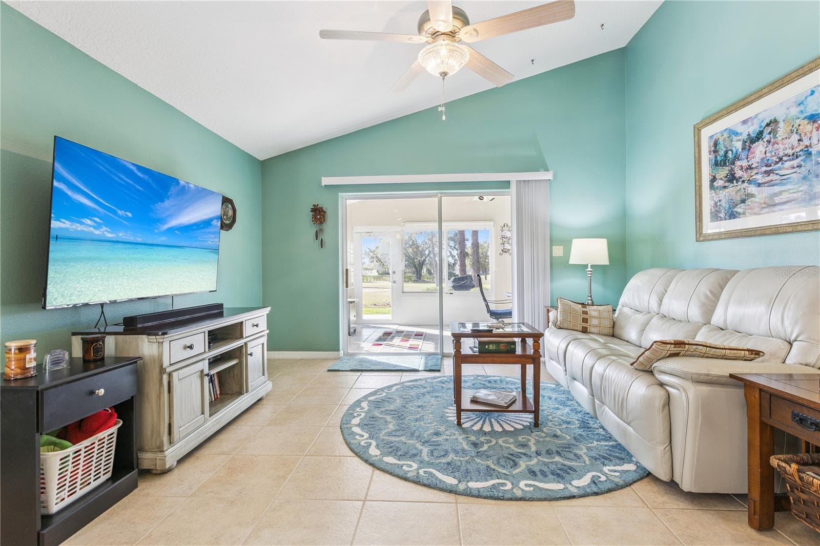 Single Family Residence at 24215 BELLE MEDE DR, LEESBURG, photo 23 of 41