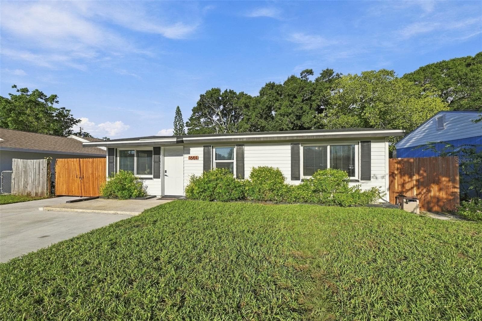 Single Family Residence at 1684 CORAL WAY, LARGO, photo 4 of 56